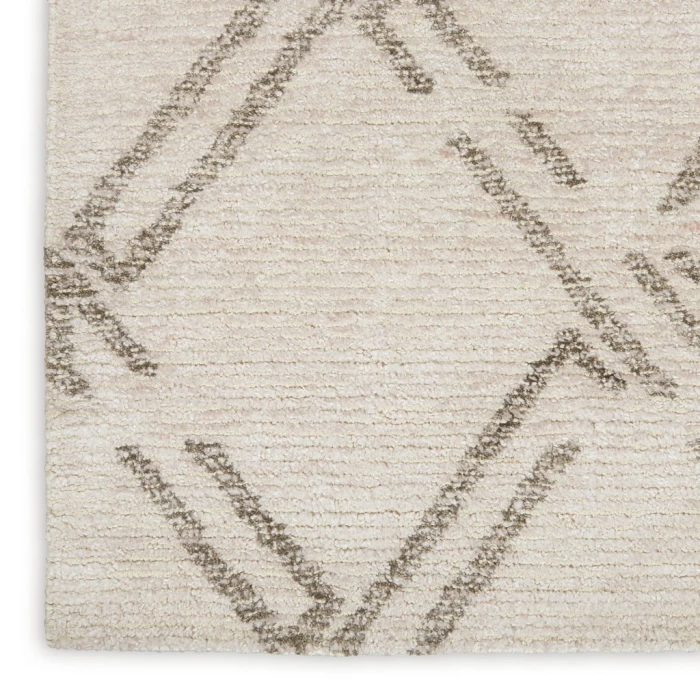 Nourison Venosa Area Rug VSN01-Ivory/Grey