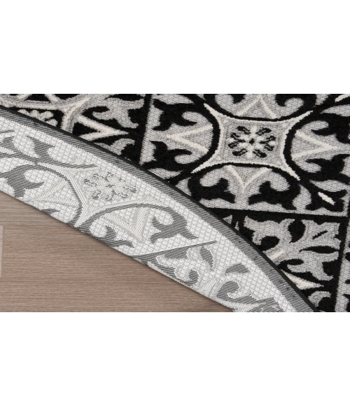 Nourison Aloha Black White ALH34 7’10” Round Rug