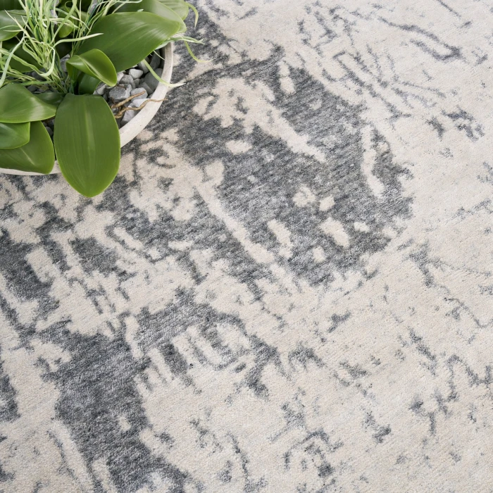 Nourison Silk Shadows Sterling SHA10 6 ft. X 8 ft. Rect. Rug