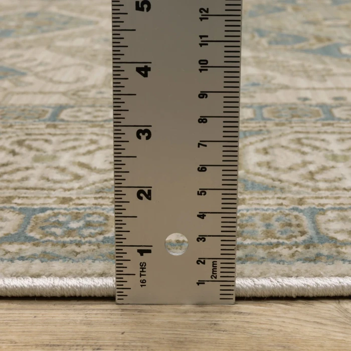 Oriental Weavers MAEVE Beige MAE05 2ft. 3in. X 7ft. 6in. Rect. Rug