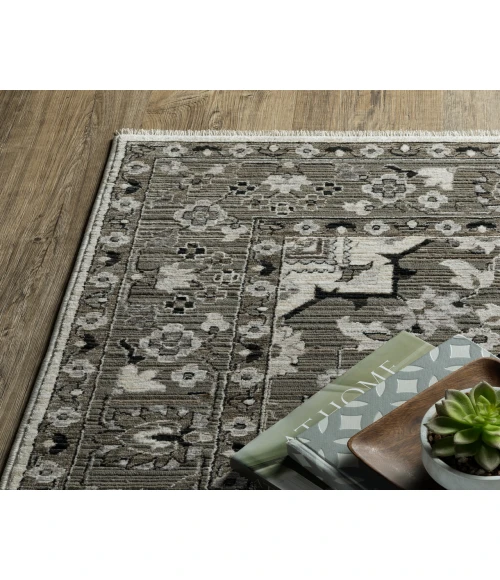 Oriental Weavers CHAMBERLAIN CH09A Ivory 5' 3X7' 6