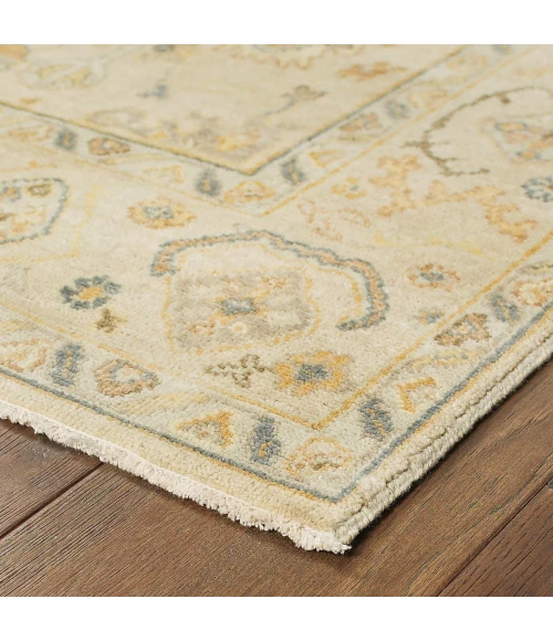 Oriental Weavers Area Rug Palace 10301 Beige 2' 0" X  3' 0"