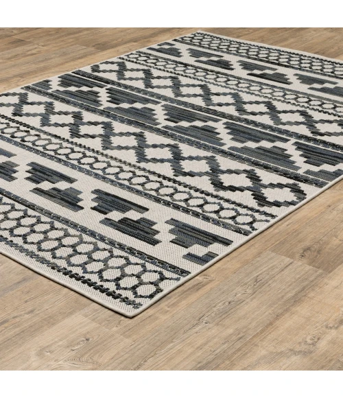 Oriental Weavers Area Rug Torrey 005Y1 Beige 3' 3" X  5'
