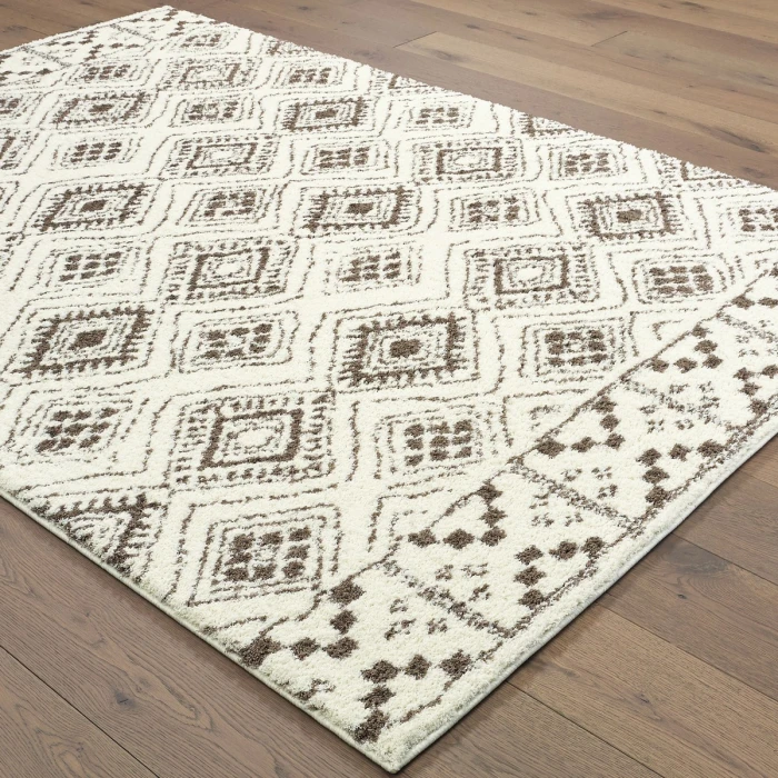 Oriental Weavers Area Rug Verona 1330W Ivory 5' 3" X  7' 6"