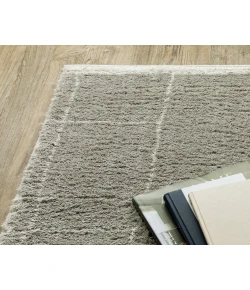 Oriental Weavers Verona 752G Grey/ Ivory 2 Ft. 3 In. X 7 Ft. 6 In. Runner Rug