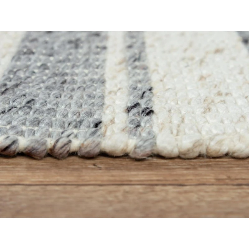 Rizzy Capri Area Rug CPI101 7'6" x 9'6" Ivory
