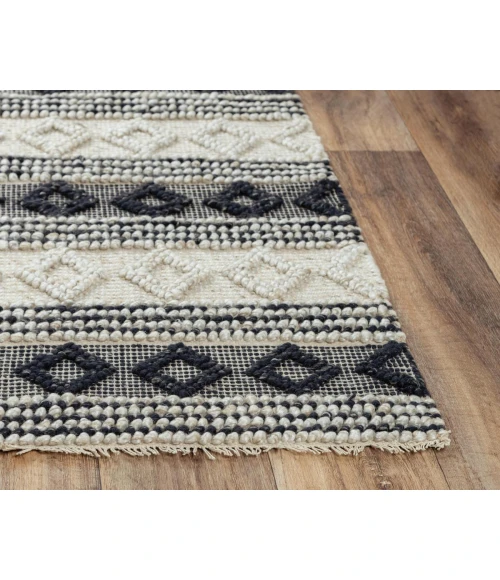 Rizzy Capri Area Rug CPI104 7'6" x 9'6" Ivory
