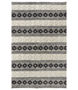 Rizzy Home Capri CPI104 Beige / Navy Area Rug 7 ft. 6 in. X 9 ft. 6 in. Rectangle
