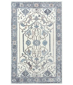 Rizzy Home Essence ESS102 Beige / Gray Area Rug 5 ft. X 7 ft. 6 in. Rectangle