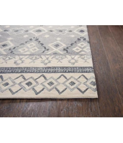 Rizzy Home Opulent OU935A Natural / Gray Area Rug 2 ft. 6 in. X 8 ft. Rectangle