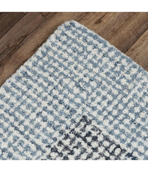 Rizzy Taylor TAY877 Blue Area Rug