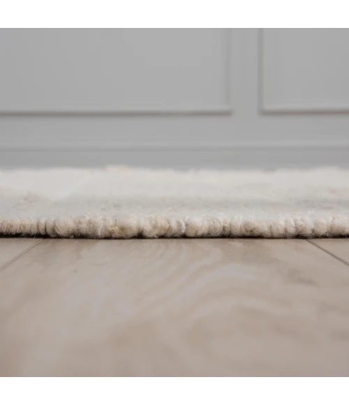 Rizzy Home Aspen Ivory ASP202 5 ft. X 7 ft. 6 in. Rect. Rug