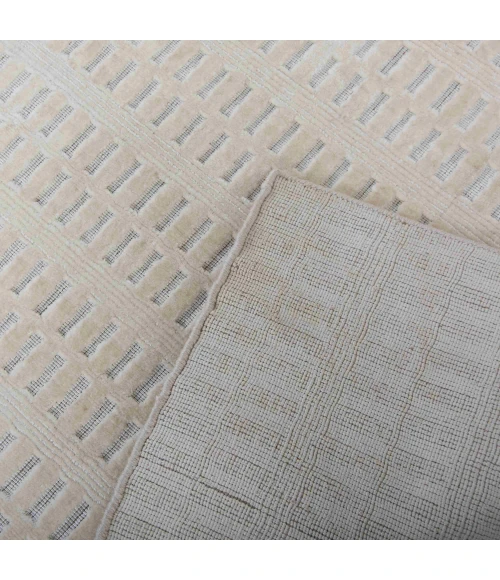 Rizzy Home Manhattan Ivory MAH702 5 ft. X 8 ft. Rect. Rug