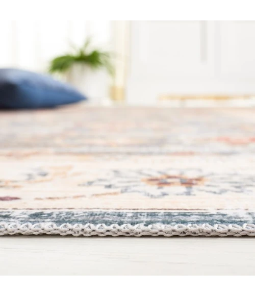 Safavieh Arizona ARZ112 Green / Beige 2'-6" X 8' Runner Area Rug