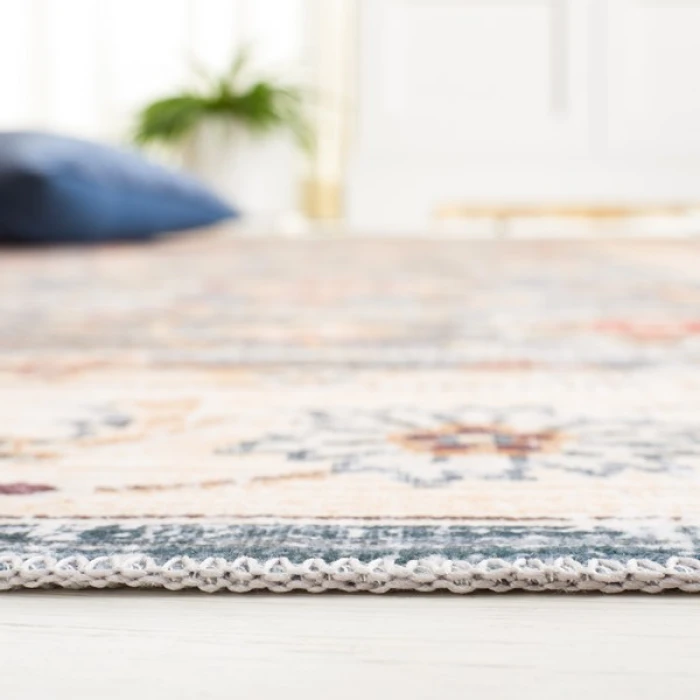 Safavieh Arizona ARZ112 Green / Beige 2'-6" X 8' Runner Area Rug