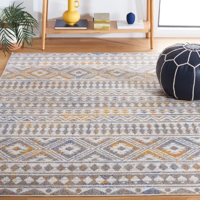 Safavieh Astoria ASA412 Grey / Ivory 4' X 6' Rectangle Area Rug