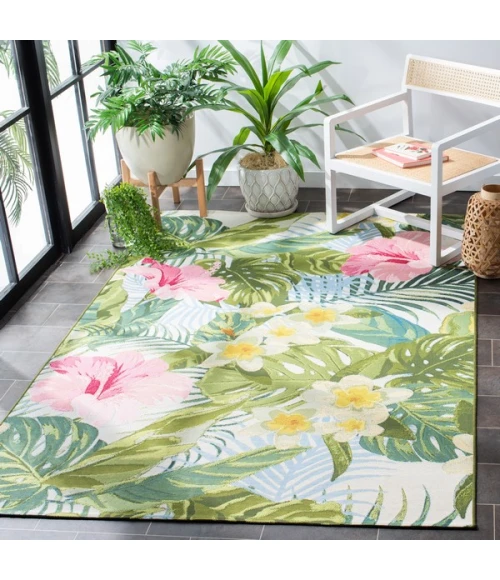 Safavieh Barbados BAR516 Green / Pink 3'-3" X 5'-3" Rectangle Area Rug