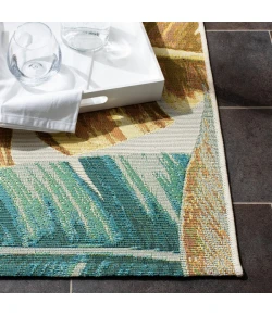 Safavieh Barbados BAR520 Gold / Green 6'-6" x 6'-6"Square Square Area Rug