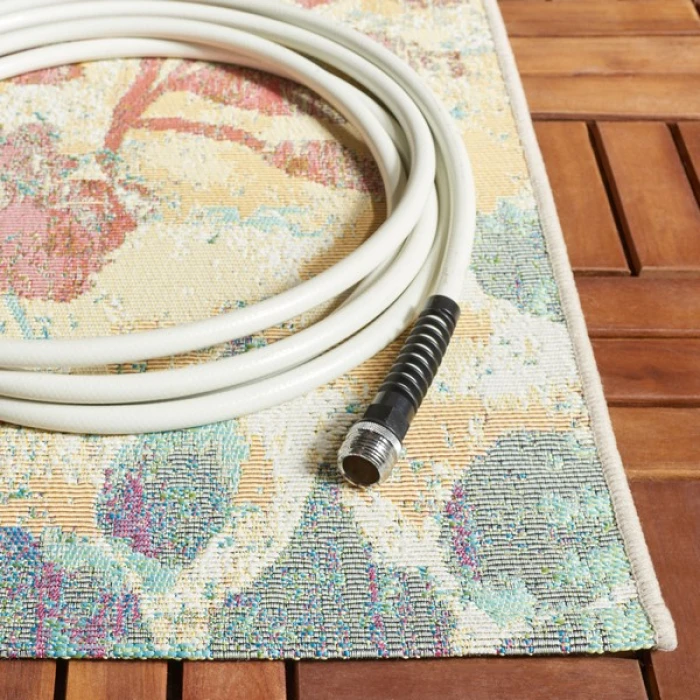 Safavieh Barbados BAR525 Beige / Red 2'-8" X 8' Runner Area Rug