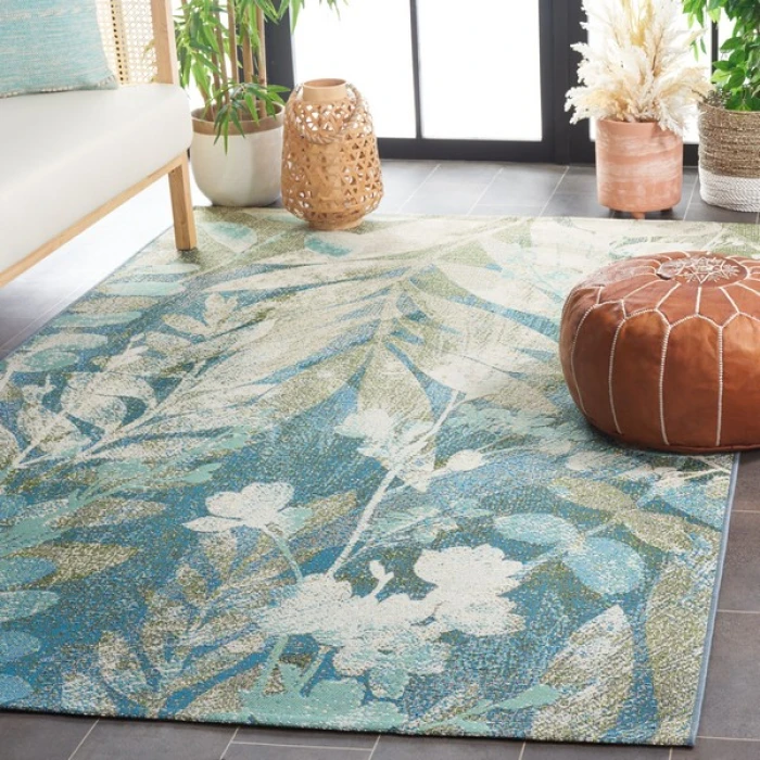 Safavieh Barbados BAR541 Blue Green / Ivory 4' X 6' Rectangle Area Rug