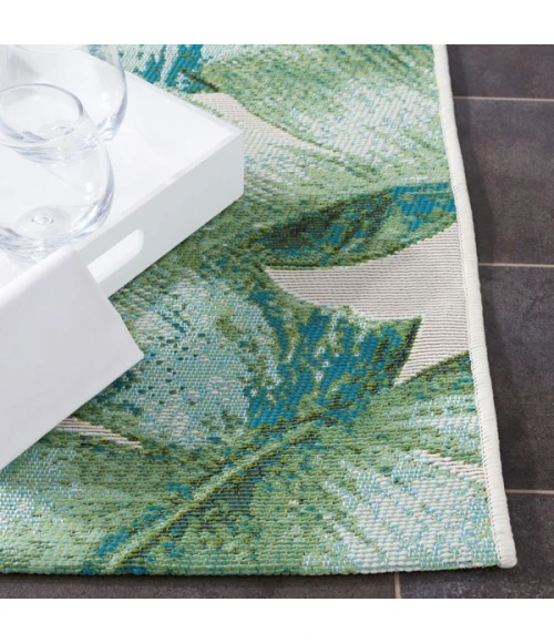 Safavieh Barbados BAR598 Green / Teal 6'-6" X 6'-6" Round Area Rug