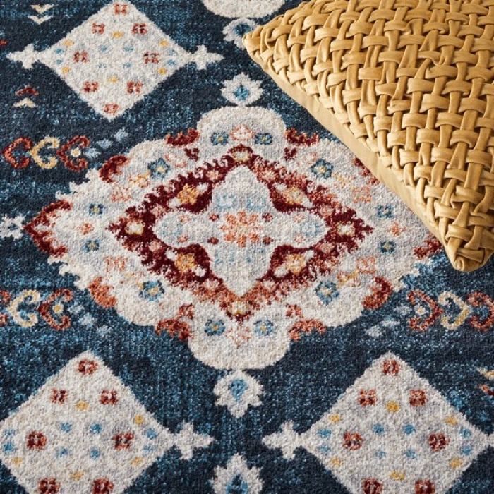 Safavieh Bayside BAY106 Blue / Red 8' X 10' Rectangle Area Rug