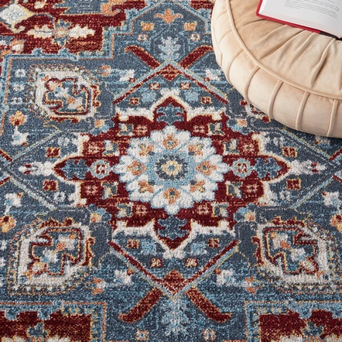 Safavieh Bayside BAY108 Blue / Red 6'-7" X 6'-7" Round Area Rug