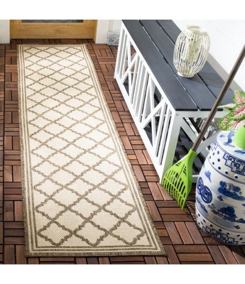 Safavieh Beach House BHS121 Cream / Beige 2'-2" X 10' Runner Area Rug