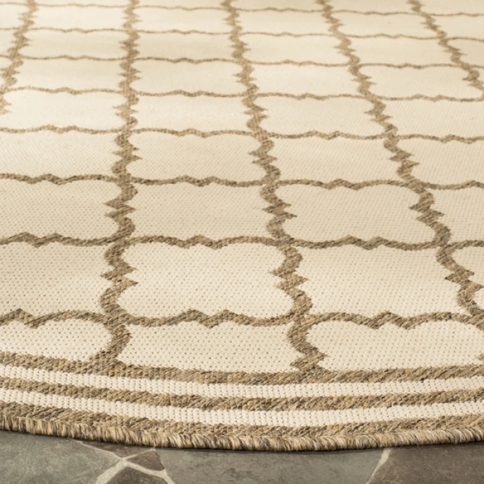Safavieh Beach House BHS121 Cream / Beige 4' X 4' Round Area Rug