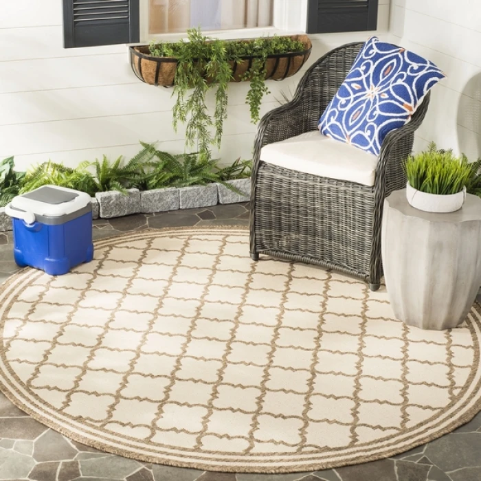 Safavieh Beach House BHS121 Cream / Beige 4' X 4' Round Area Rug