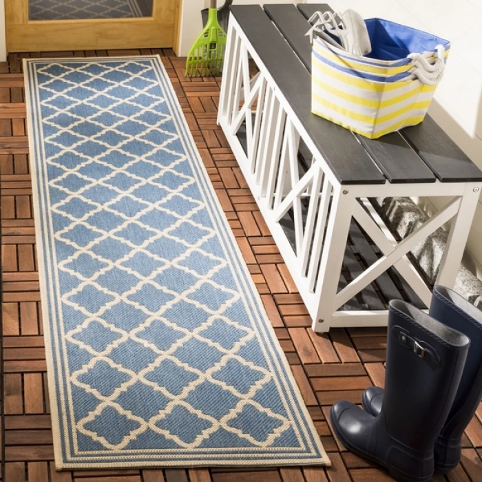 Safavieh Beach House BHS121 Blue / Creme 2'-2" X 12' Runner Area Rug