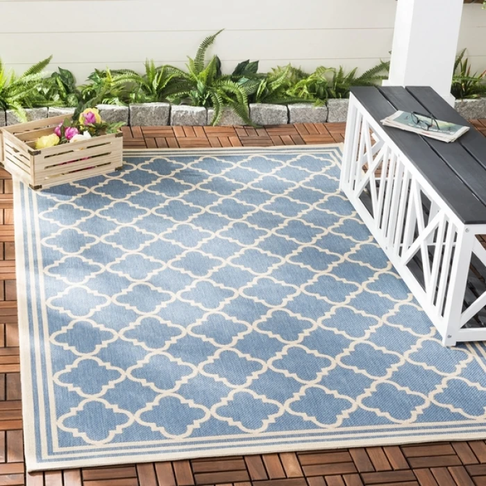 Safavieh Beach House BHS121 Blue / Creme 5'-3" X 7'-6" Rectangle Area Rug