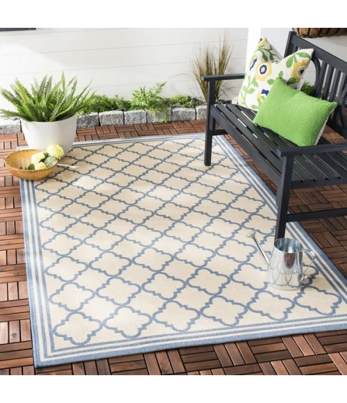 Safavieh Beach House BHS121 Cream / Blue 5'-3" X 7'-6" Rectangle Area Rug