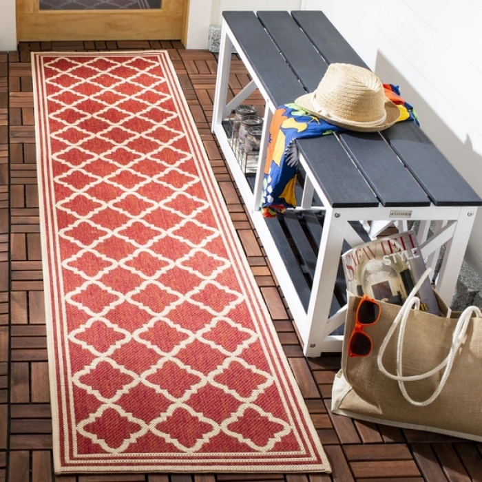 Safavieh Beach House BHS121 Red / Creme 2'-2" X 10' Runner Area Rug