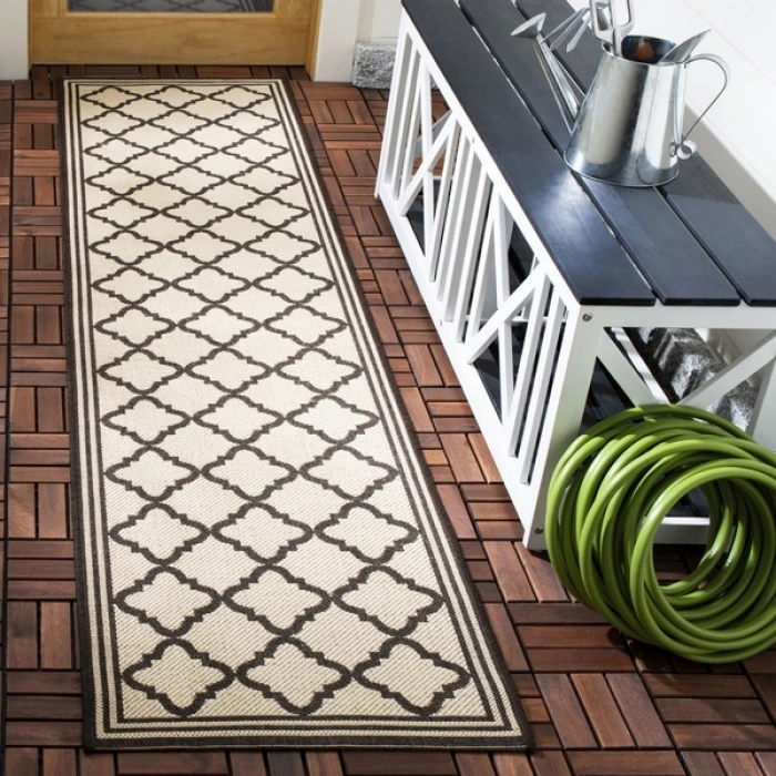 Safavieh Beach House BHS121 Creme / Brown 2'-2" X 10' Runner Area Rug