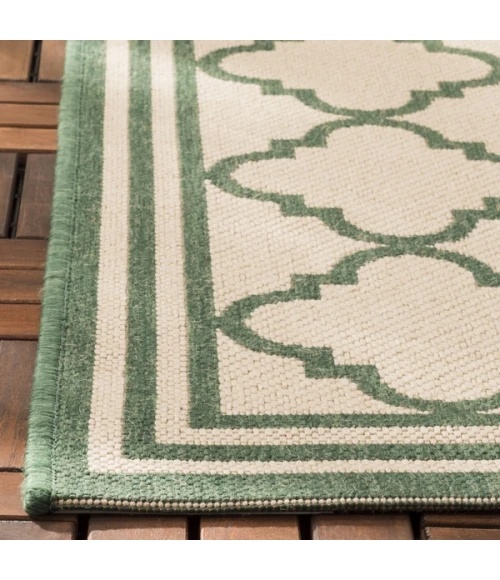 Safavieh Beach House BHS121 Cream / Green 2'-2" X 12' Runner Area Rug