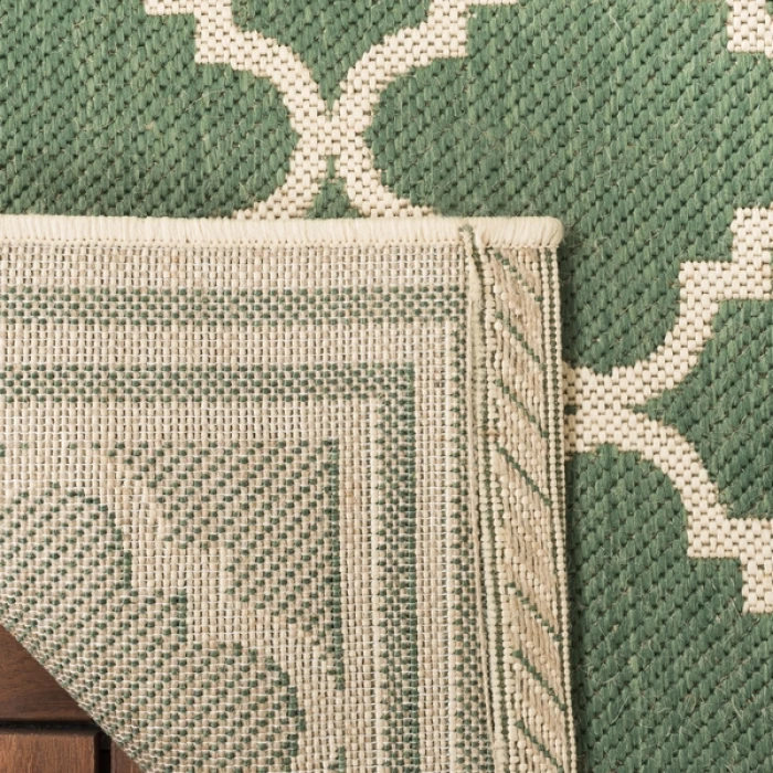 Safavieh Beach House BHS121 Green / Creme 2'-2" X 8' Runner Area Rug