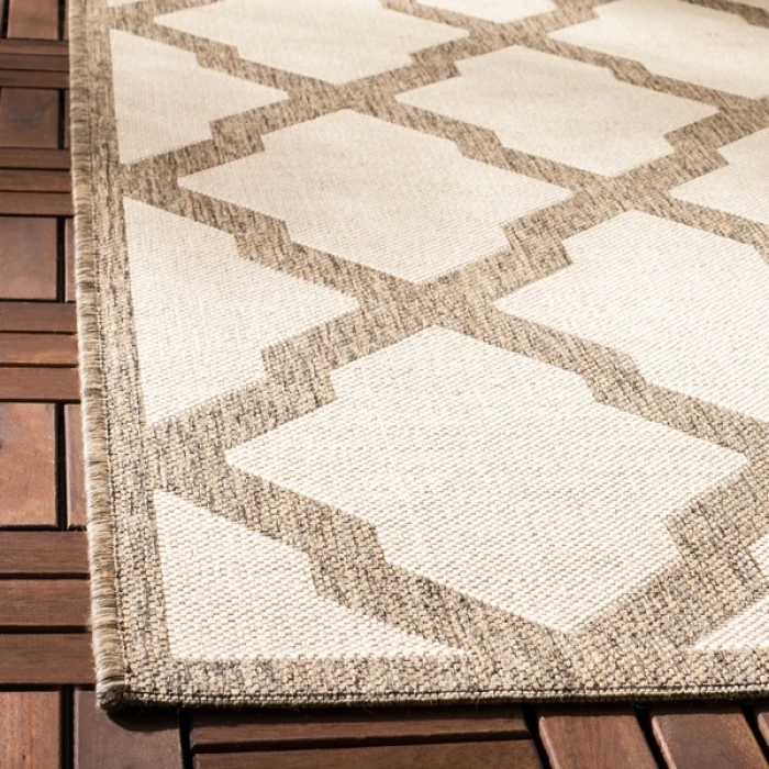 Safavieh Beach House BHS122 Cream / Beige 5'-3" X 7'-6" Rectangle Area Rug