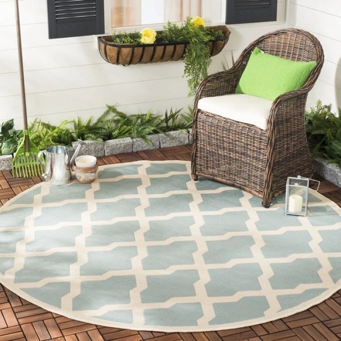 Safavieh Beach House BHS122 Aqua / Cream 6'-7" X 6'-7" Round Area Rug