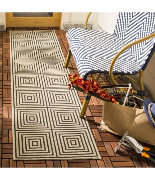 Safavieh Beach House BHS123 Creme / Brown 2'-2" X 10' Runner Area Rug