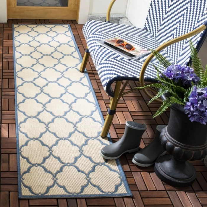 Safavieh Beach House BHS125 Cream / Blue 2'-2" X 10' Runner Area Rug