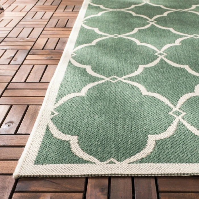 Safavieh Beach House BHS125 Green / Creme 6'-7" X 9'-2" Rectangle Area Rug