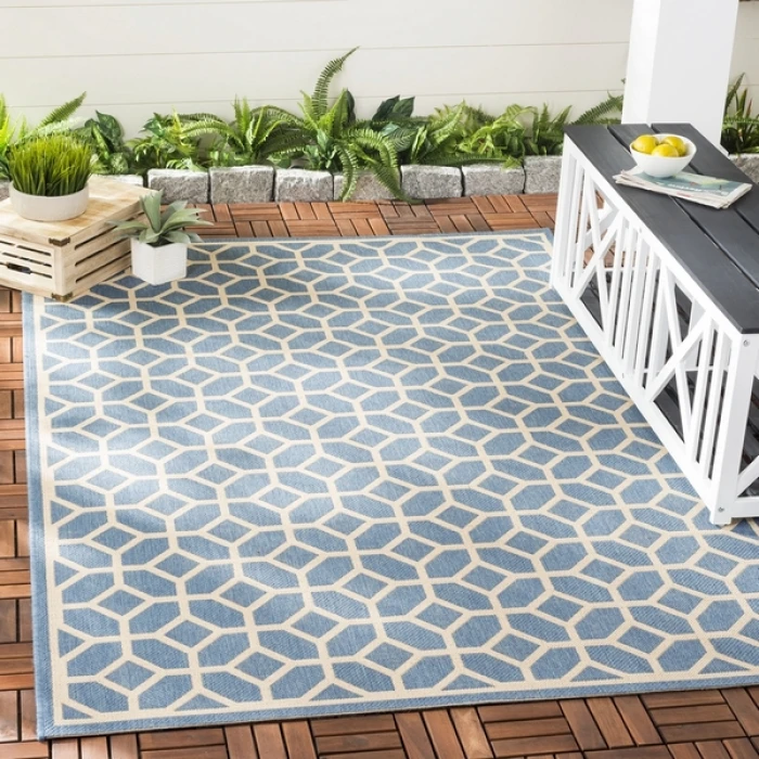 Safavieh Beach House BHS127 Blue / Creme 4' X 6' Rectangle Area Rug