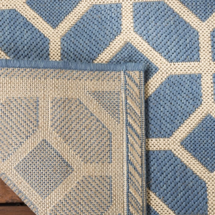 Safavieh Beach House BHS127 Blue / Creme 6'-7" X 6'-7" Square Area Rug