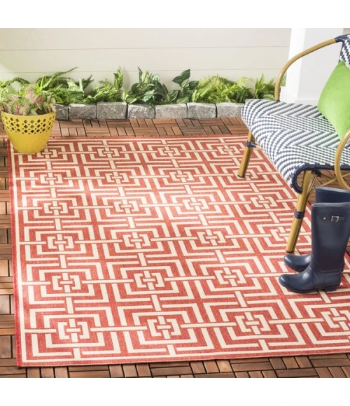 Safavieh Beach House BHS128 Red / Creme 4' X 6' Rectangle Area Rug