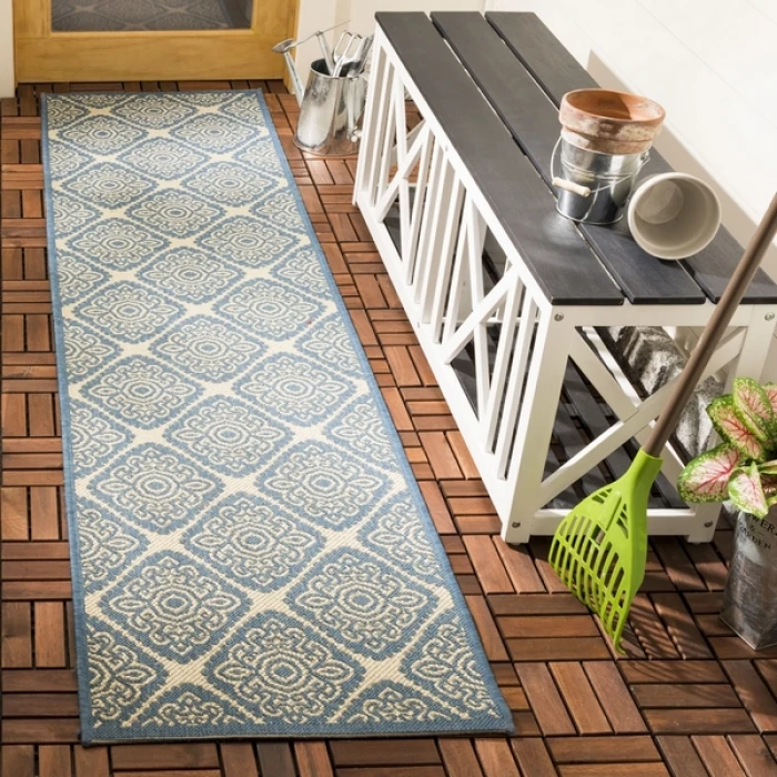 Safavieh Beach House BHS132 Cream / Blue 2'-2" X 10' Runner Area Rug