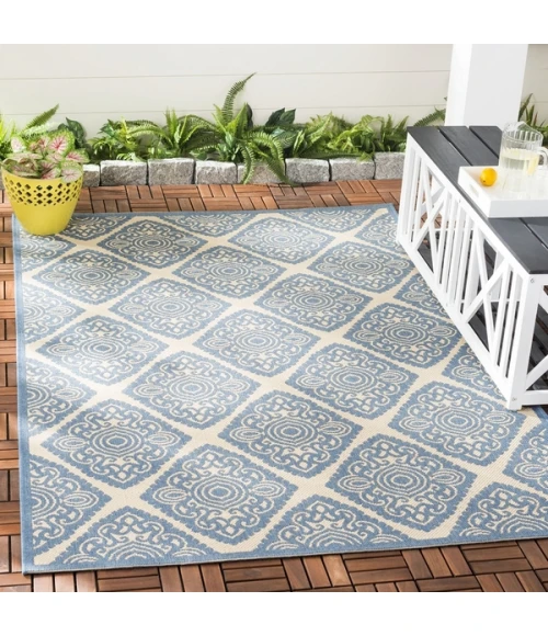 Safavieh Beach House BHS132 Cream / Blue 4' X 6' Rectangle Area Rug