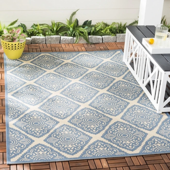 Safavieh Beach House BHS132 Cream / Blue 5'-3" X 7'-6" Rectangle Area Rug