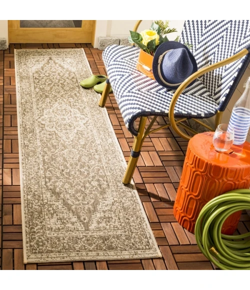 Safavieh Beach House BHS137 Beige / Cream 2'-2" X 10' Runner Area Rug