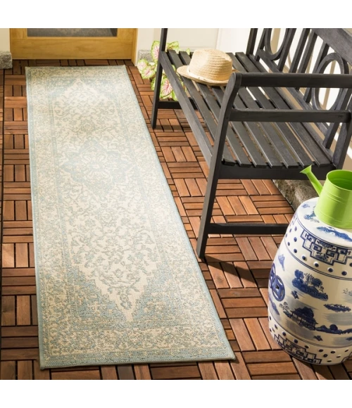 Safavieh Beach House BHS137 Cream / Aqua 2'-2" X 10' Runner Area Rug